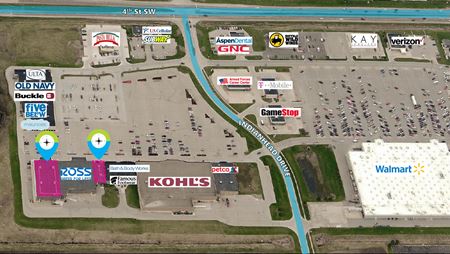 Retail space for Rent at Willow Creek Shopping Center in Mason City