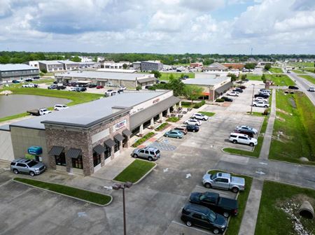 Retail space for Rent at Metairie Centre in Youngsville