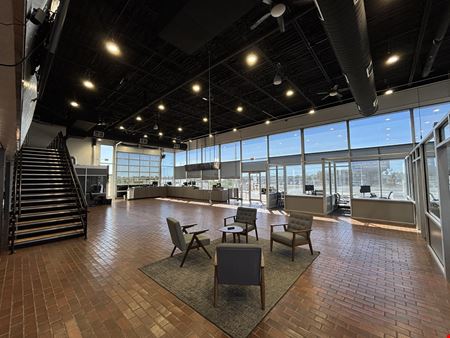FOR SUBLEASE: 43,434 SF SHOWROOM & SERVICE BUILDING