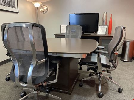 Regus - Dallas - Downtown Republic Center