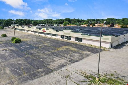 Retail space for Sale at Bay Square in Saginaw