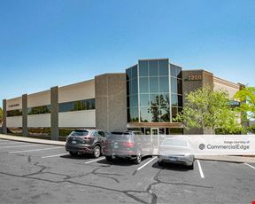 Crossroads of Oakdale - 7200 Hudson Blvd North