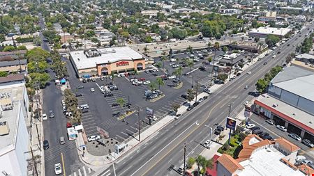 Superior Grocers Anchored Center