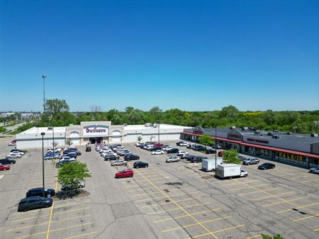 Retail space for Rent at Sterling Heights Shopping Center in Sterling Heights