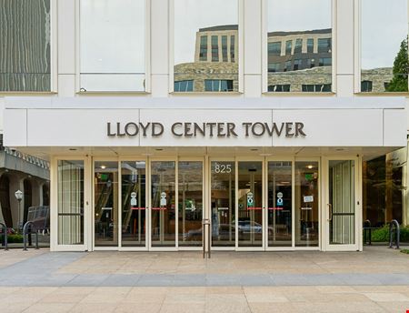 Lloyd Center Tower