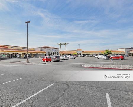 Retail space for Rent at Crossroads Towne Center in Surprise