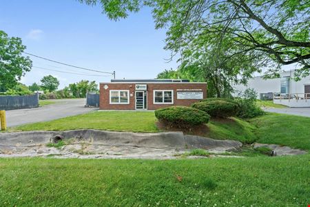 8 Northway Lane
