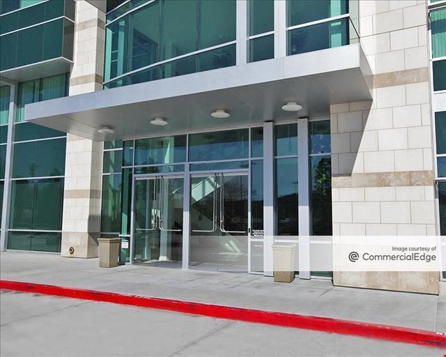 The Pinnacle Executive Center