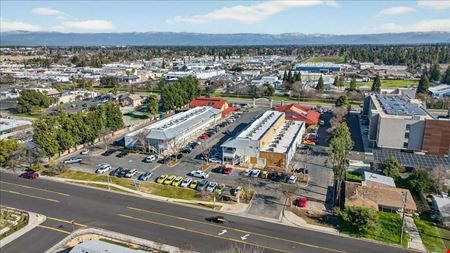 The Barnyard Shopping Center: Prime Retail Shop Space
