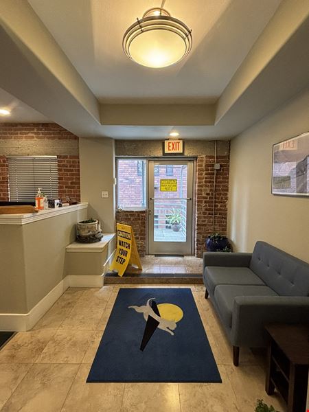 51 E Huntington Dr