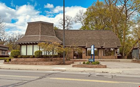 Office space for Sale at 33604 Grand River Ave in Farmington