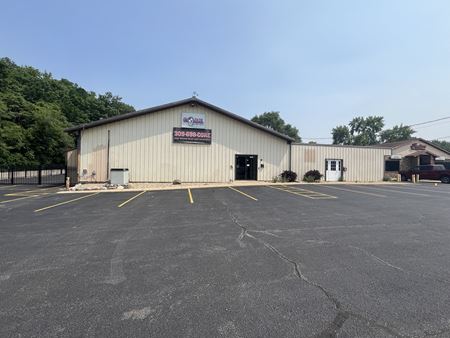 Retail space for Sale at 1101 E Washington St in East Peoria
