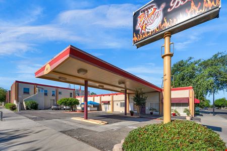 Retail space for Sale at Owner User/Investment Opportunity: Restaurant + Apartment in Lemoore, CA in Lemoore