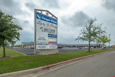 Commercial space at Cougar Plaza in Jarrell