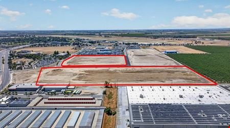±9.82-±13.41 AC Service Commercial Land Located Rapidly-Developing Area