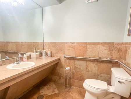 2,500 SF Dental Office Condo near Perkins & Siegen Intersection