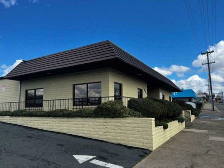 Industrial space for Rent at 1666 E Cypress Avenue in Redding