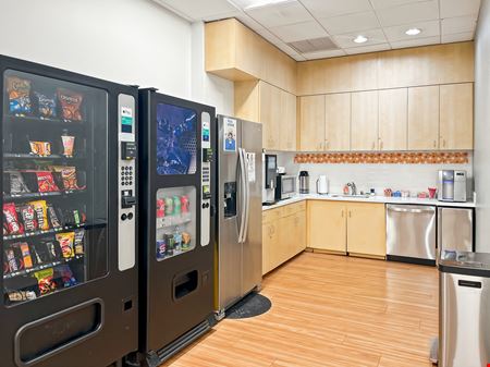 Regus - Ontario - Waterside Center