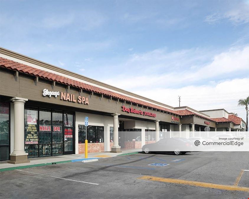 Bell Palm Plaza