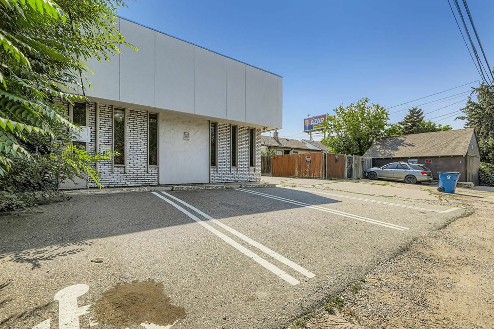 Versatile Office Building