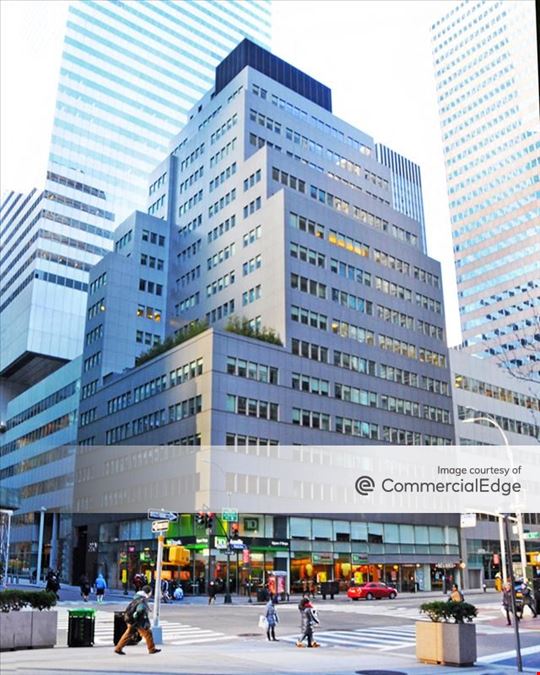 880 Third Avenue