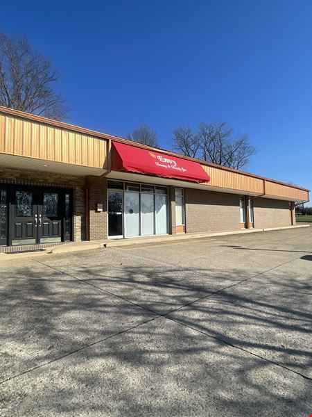 Retail space for Sale at Lawrence County in Lawrenceburg