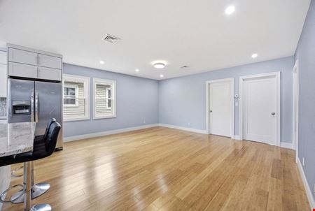 96 Coale Ave