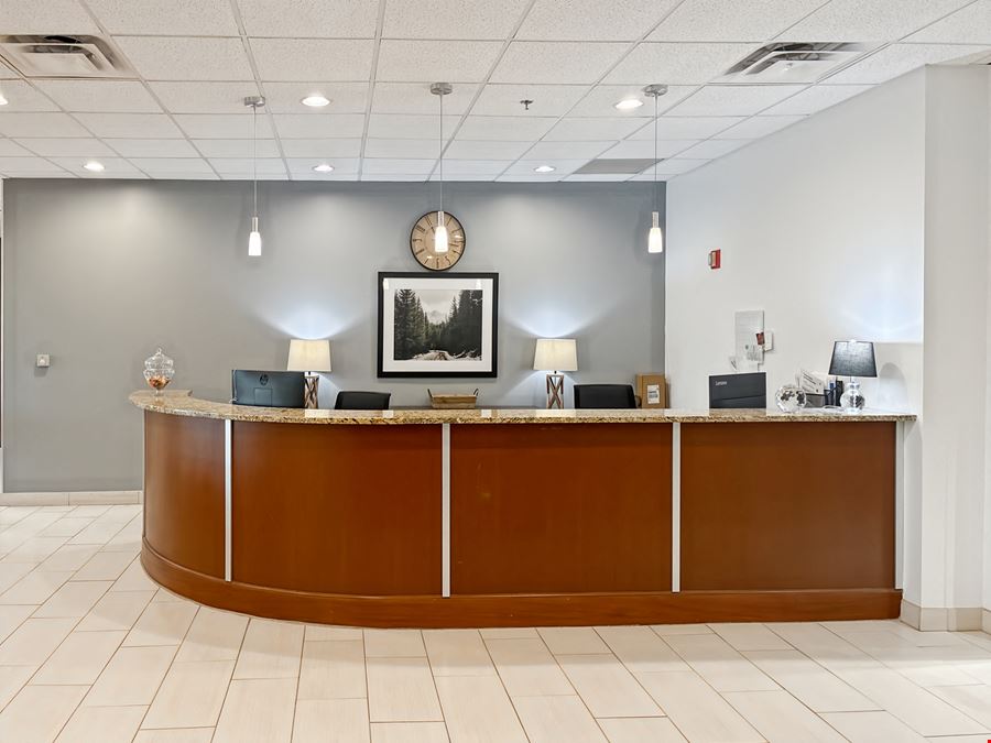 Regus - Memphis - Colonnade