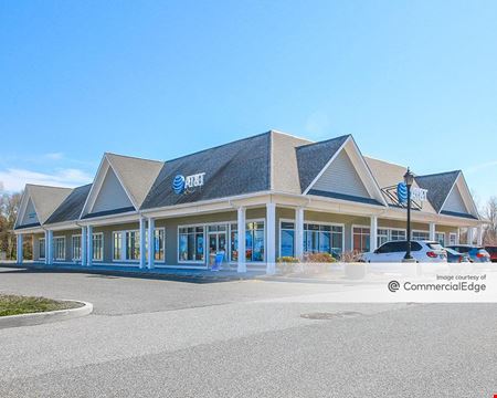 Retail space for Rent at Litchfield Crossings in New Milford