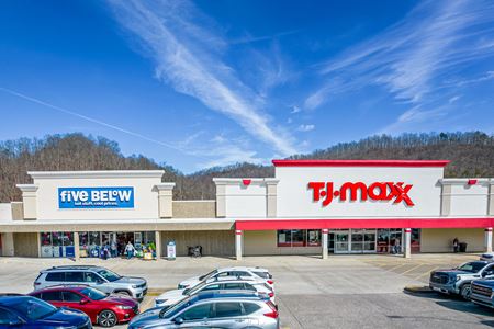 Retail space for Rent at Mayo Plaza in Paintsville