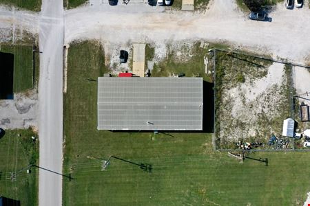 5,000 SF Office / Warehouse Building For Lease in Nixa
