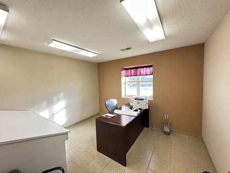 4,125 SF Office / Warehouse Building For Sale Or Lease near Glenstone & Chestnut