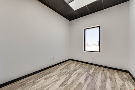 Industrial Shop/Office w/Wash-Bay