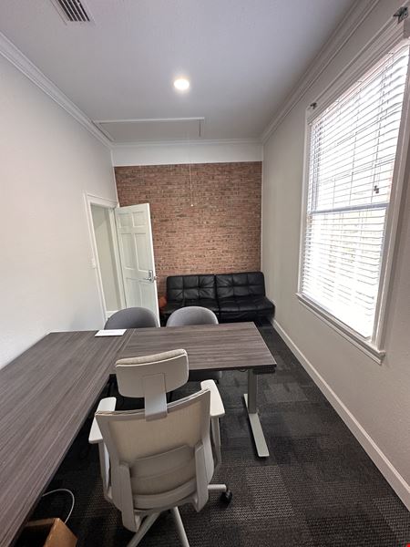 Executive Suites for Lease in Downtown Pensacola