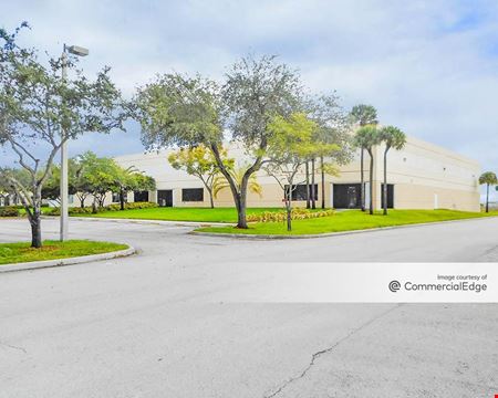 Industrial space for Rent at Flagler Station - Phase II in Medley