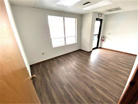 Professional Office with 850 SF +/-