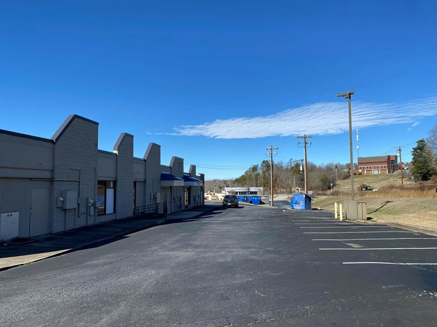 Lake Hickory Plaza