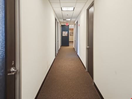 Regus - Fayetteville - Main Street Office Center