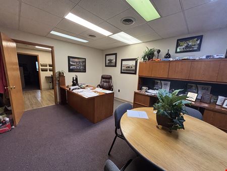 1040-1050 Industrial Parkway 