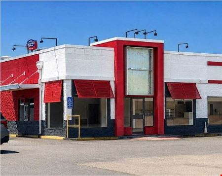 ±2,200 SF Former Restaurant Space for Lease in Oxford