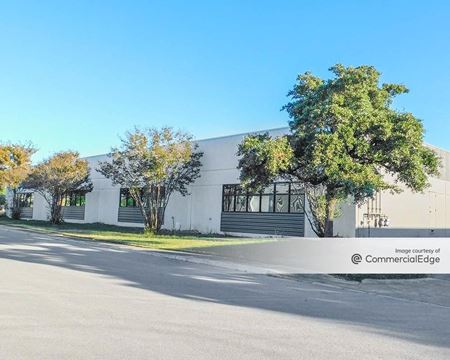 Commercial space at Nakoma Trade Center in San Antonio