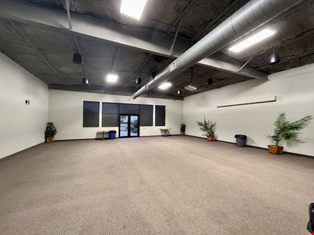 Retail Building - Days Inn & Suites by Wyndham Lake Okeechobee
