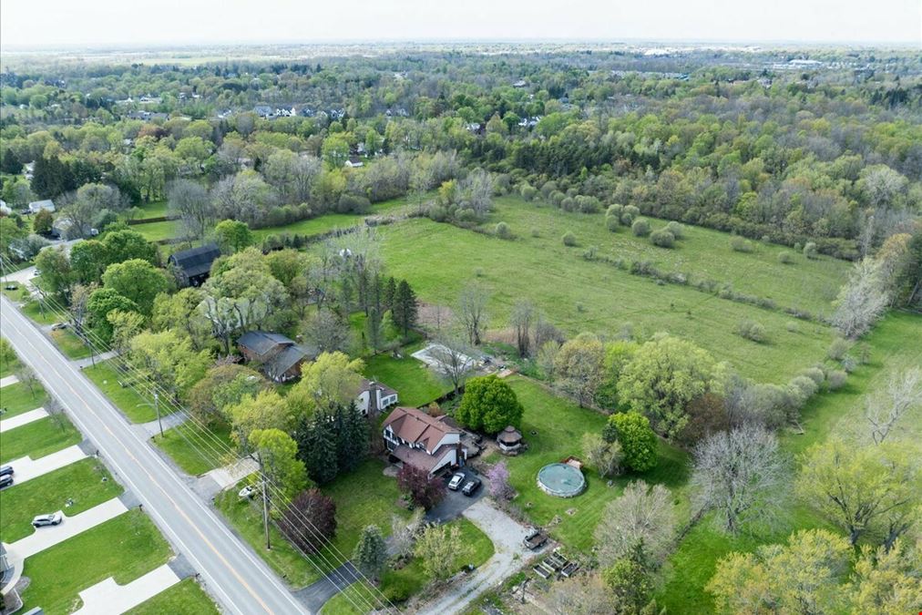 242 Pleasant View Dr
