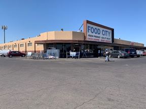 Retail property in Phoenix, AZ