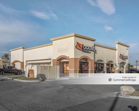 Retail space for Rent at Arlington Plaza in Riverside