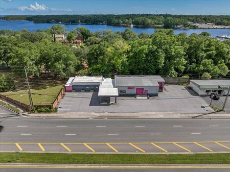 Retail space for Sale at Stand Alone Commercial Building on Main Corridor in Niceville