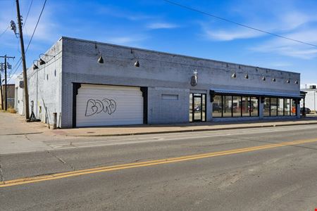 215 N Western Ave