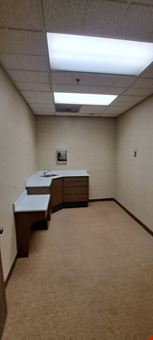 River Forest Retail/Office Suites Available