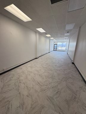 Brookhill Shopping Center - 6701-6721  Reisterstown Rd- 1,600 SF Inline Space