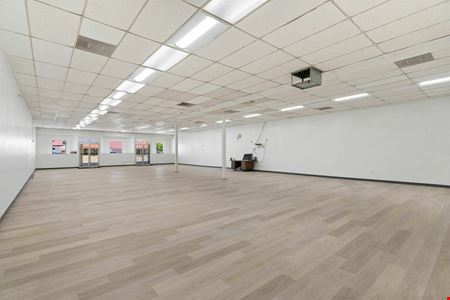 High Exposure Retail Building: 2 Units